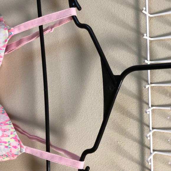 PINK Victoria secret printed bra - Picture 2 of 6